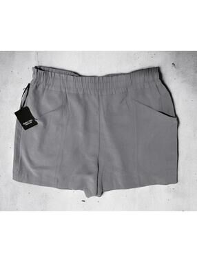 Simply Vera Wang Shorts Size XL Women's Sz XL NWT Pockets Elastic Waist